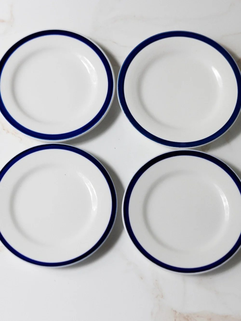 Set of 4 IKEA Almhult blue white small plates 4